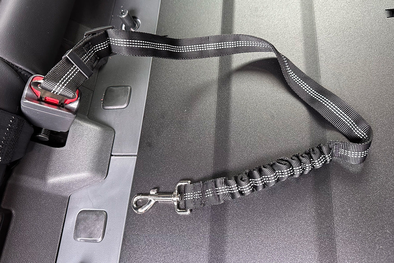 32" Dog / Pet Adjustable Seat Belt Car Harness Leash with Anti-Shock Bungee for Rivian R1T / R1S