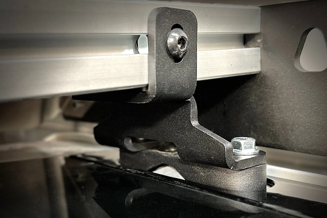 Laguna Aluminum Crossbar Roof Rack for Rivian R1T by Range Industries