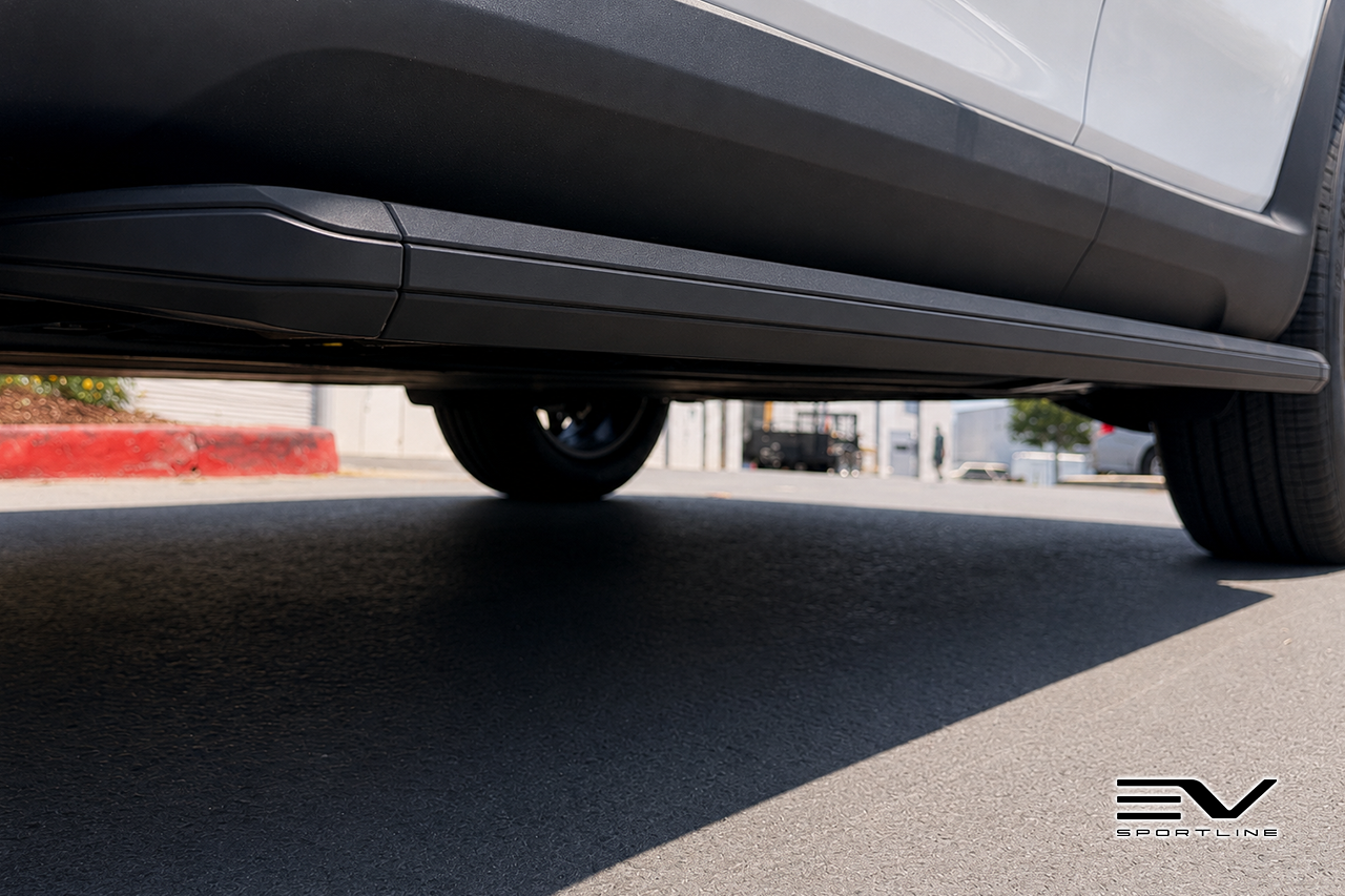 Team 1EV RMaxx Lightweight Aluminum Running Board Side Steps for Rivian R2