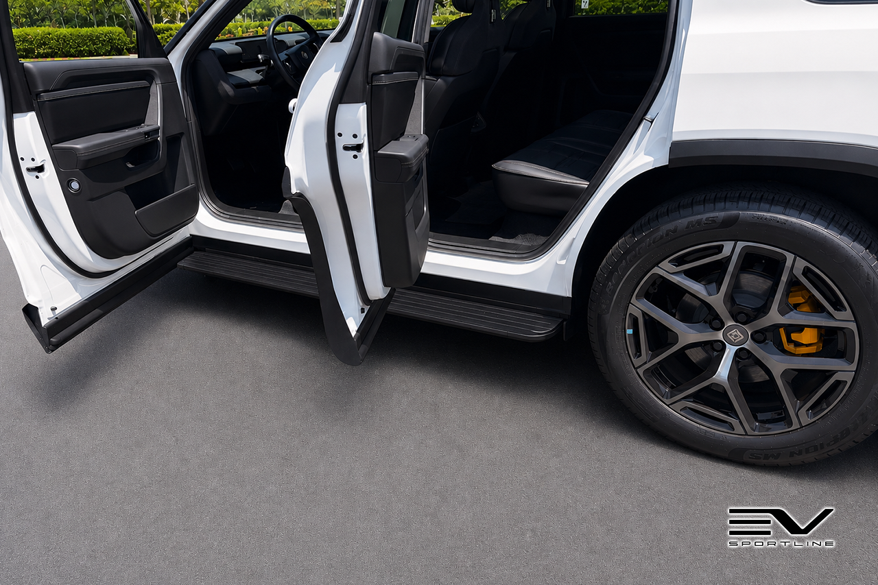 Team 1EV RMaxx Lightweight Aluminum Running Board Side Steps for Rivian R2