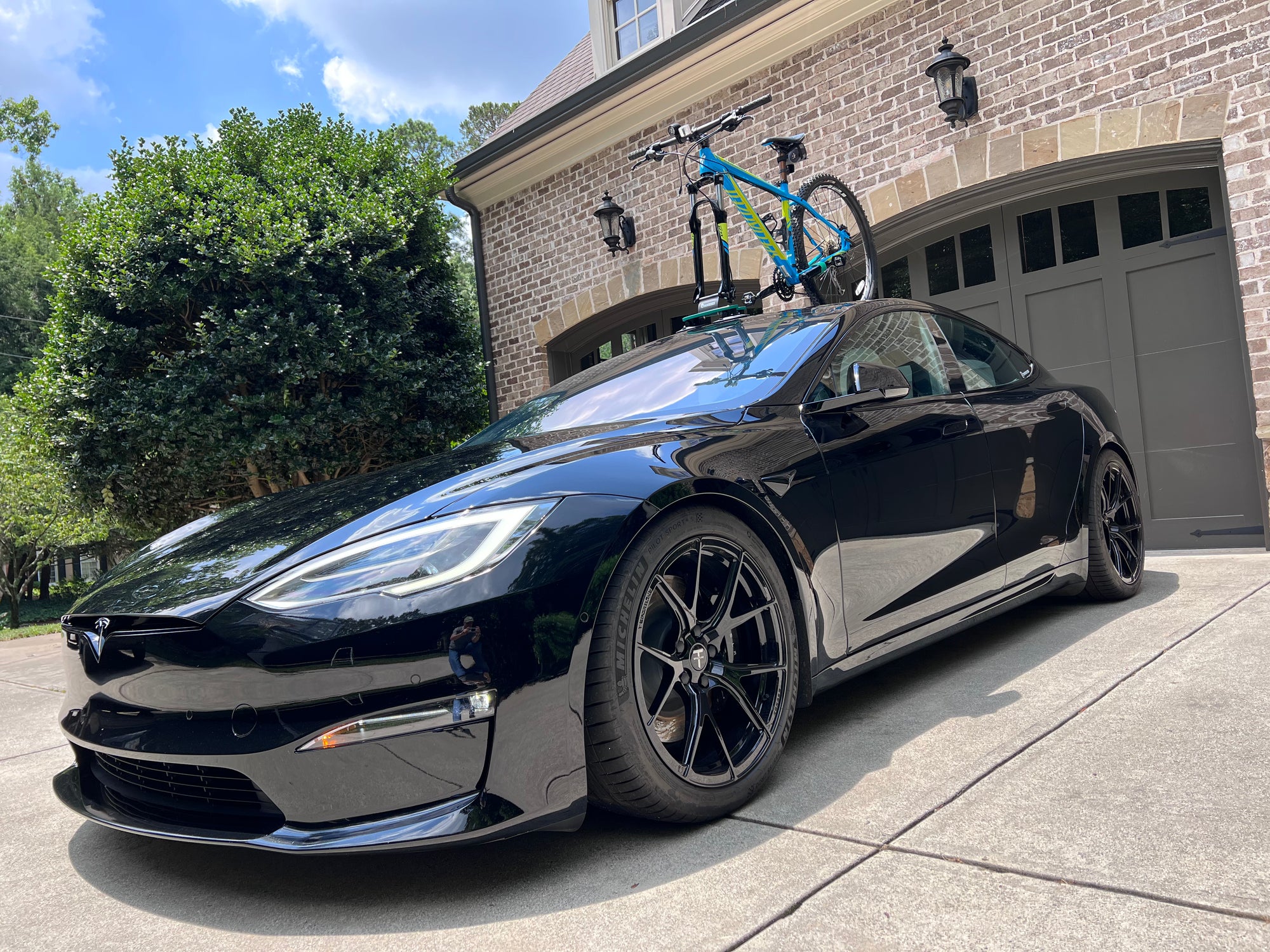 TreeFrog Pro 1 Vacuum Mounted Roof Mount Road & Mountain Bike Rack