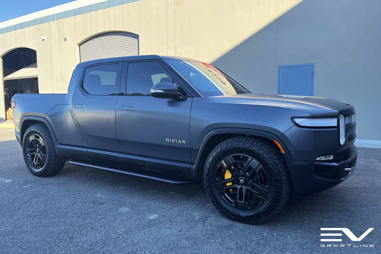 El Cap Granite Rivian R1T with Triple Square Rock Sliders