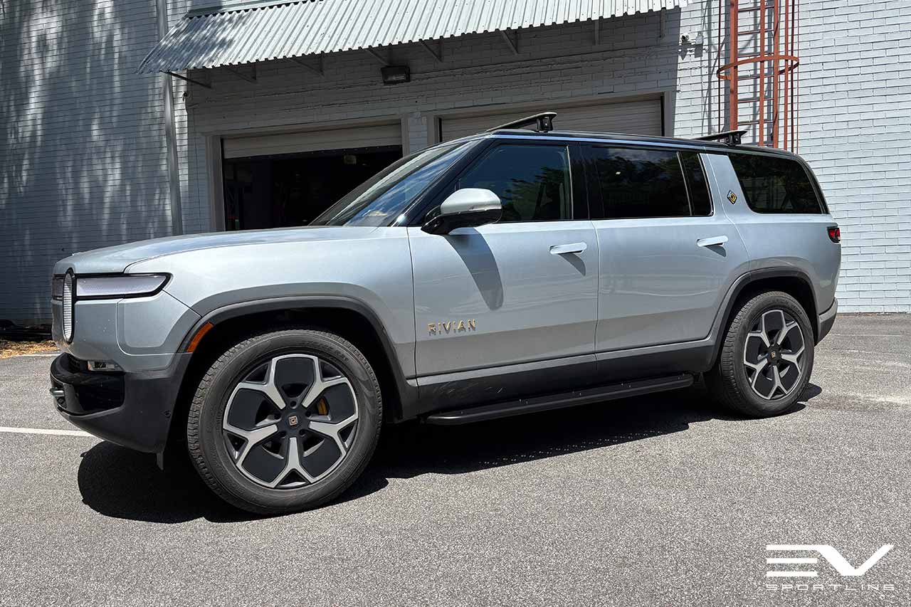 LA Silver Rivian R1S with Triple Square Running Boards - EV Sportline ...