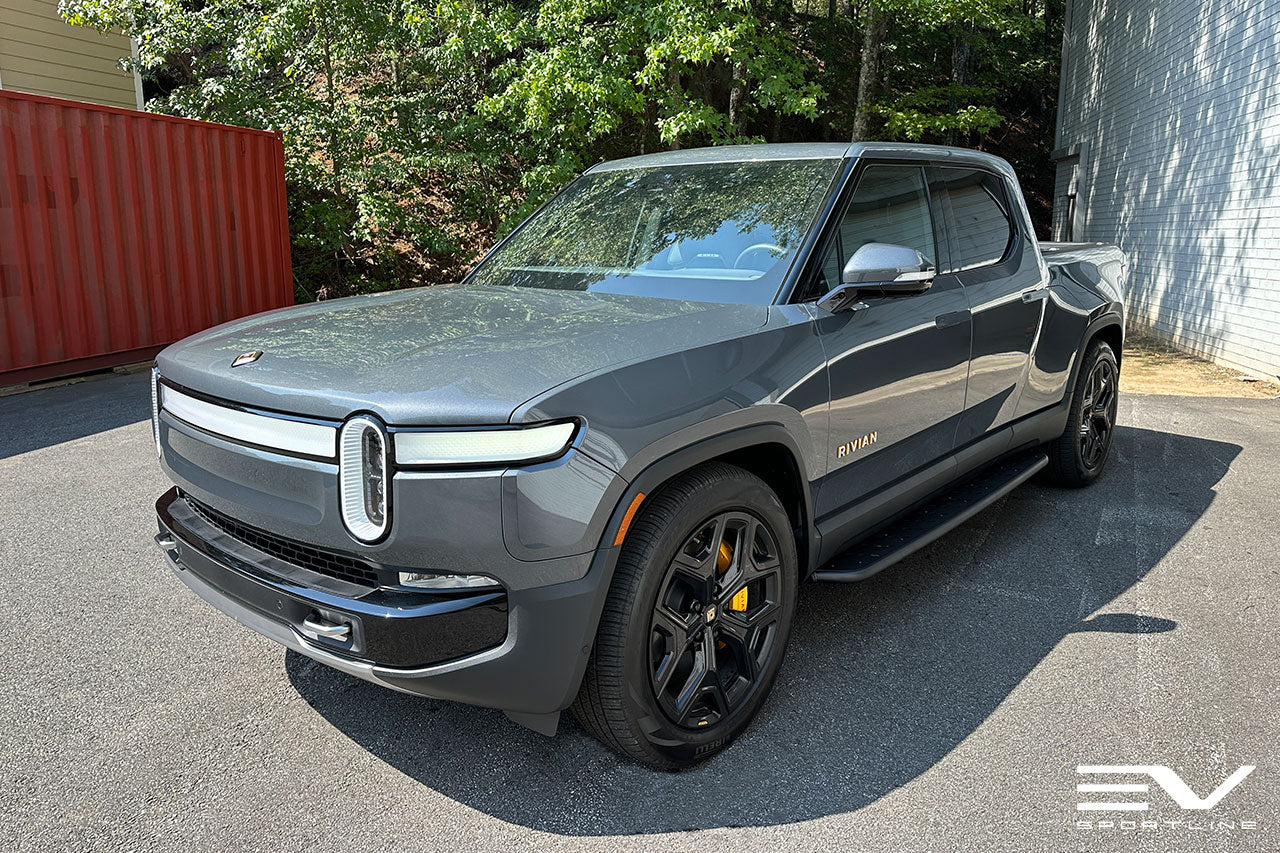 El Cap Granite Rivian R1T with Triple Slot Running Boards