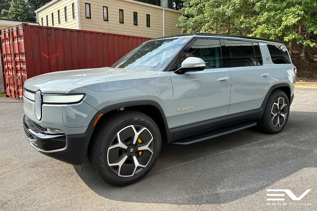 Limestone Rivian R1S with Triple Slot Running Boards
