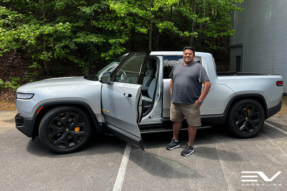 LA Silver Rivian R1T with Triple Square Thread Running Boards - EV ...