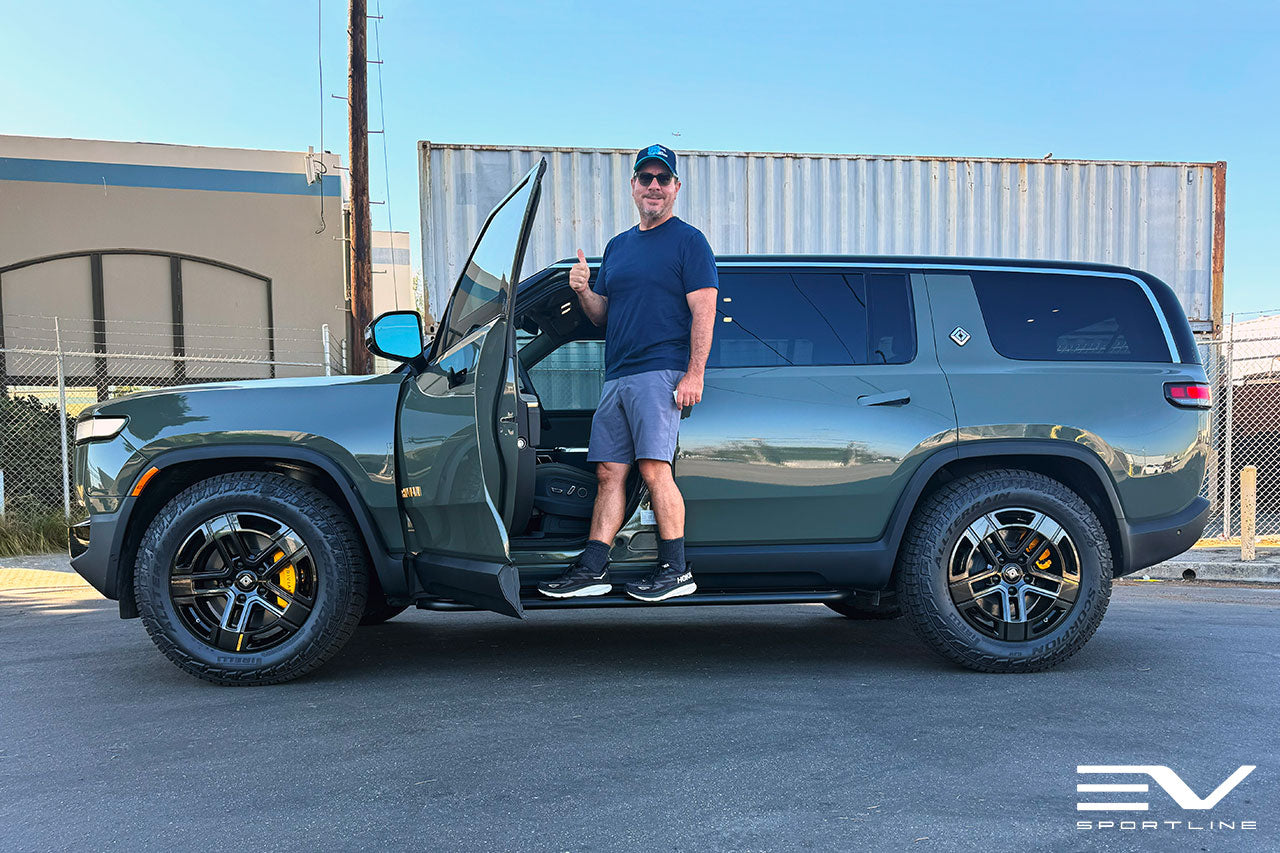 Launch Green Rivian R1S with Triple Square Running Boards