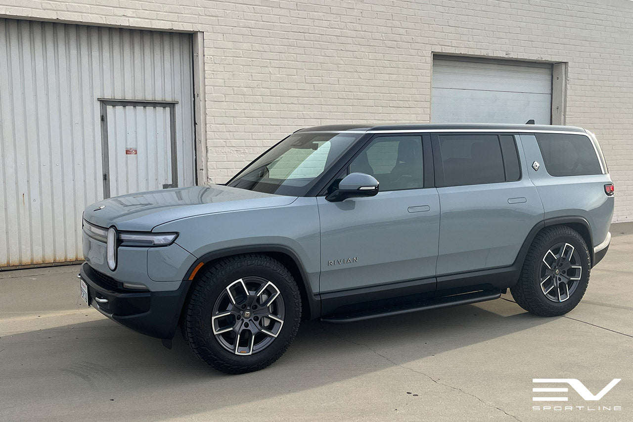 Limestone Rivian R1S with Triple Slot Running Boards