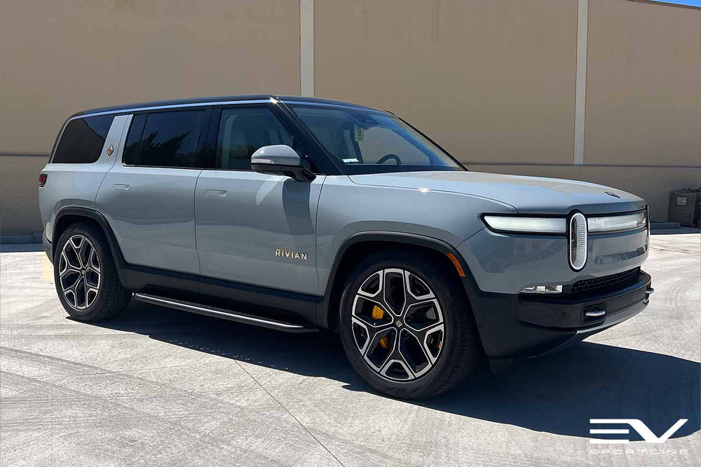 Limestone Rivian R1S with Triple Square Thread Running Boards - EV ...