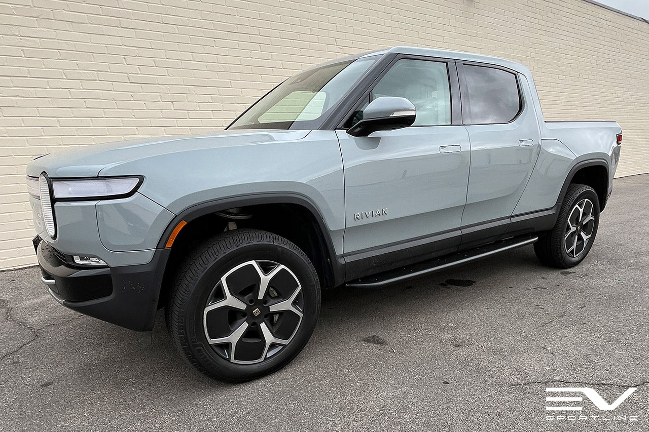 Limestone Rivian R1T with Triple Square Running Board