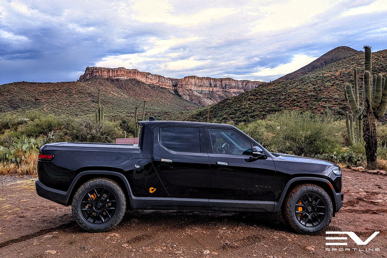 Midnight Rivian R1T with Satin Black 20" R600 Forged Wheels