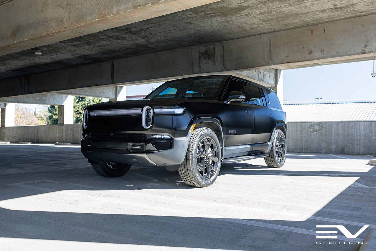 TMaxx Satin Black Rivian R1S with Triple Square Running Boards