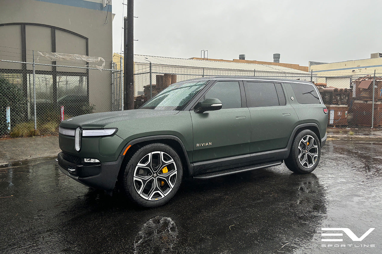 Xpel Stealth Rivian R1S with Triple Square Running Boards
