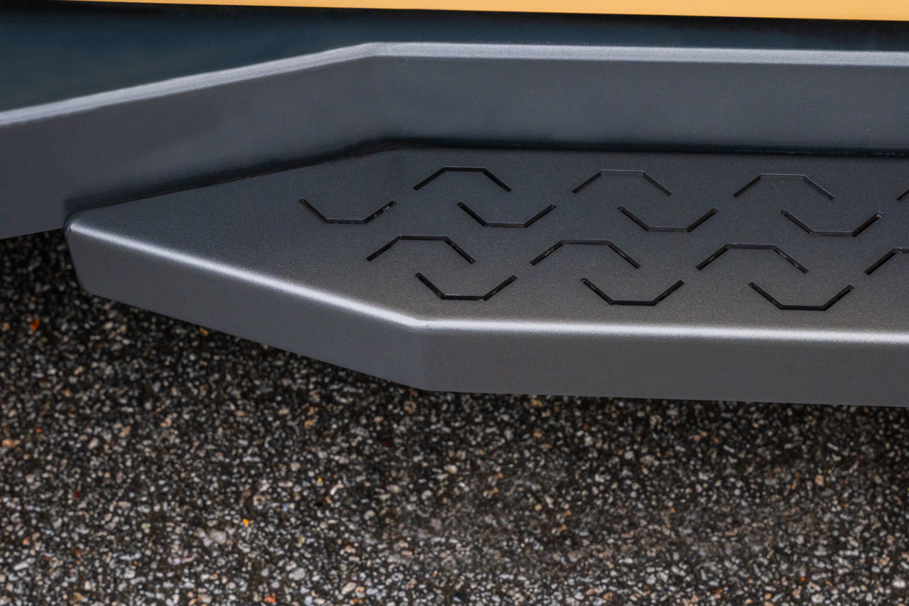 T Sportline Tesla Cybertruck AeroMaxx Running Boards & Side Steps