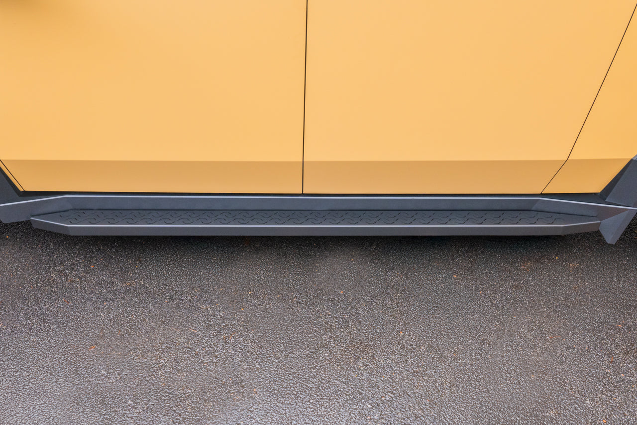 T Sportline Tesla Cybertruck AeroMaxx Running Boards & Side Steps