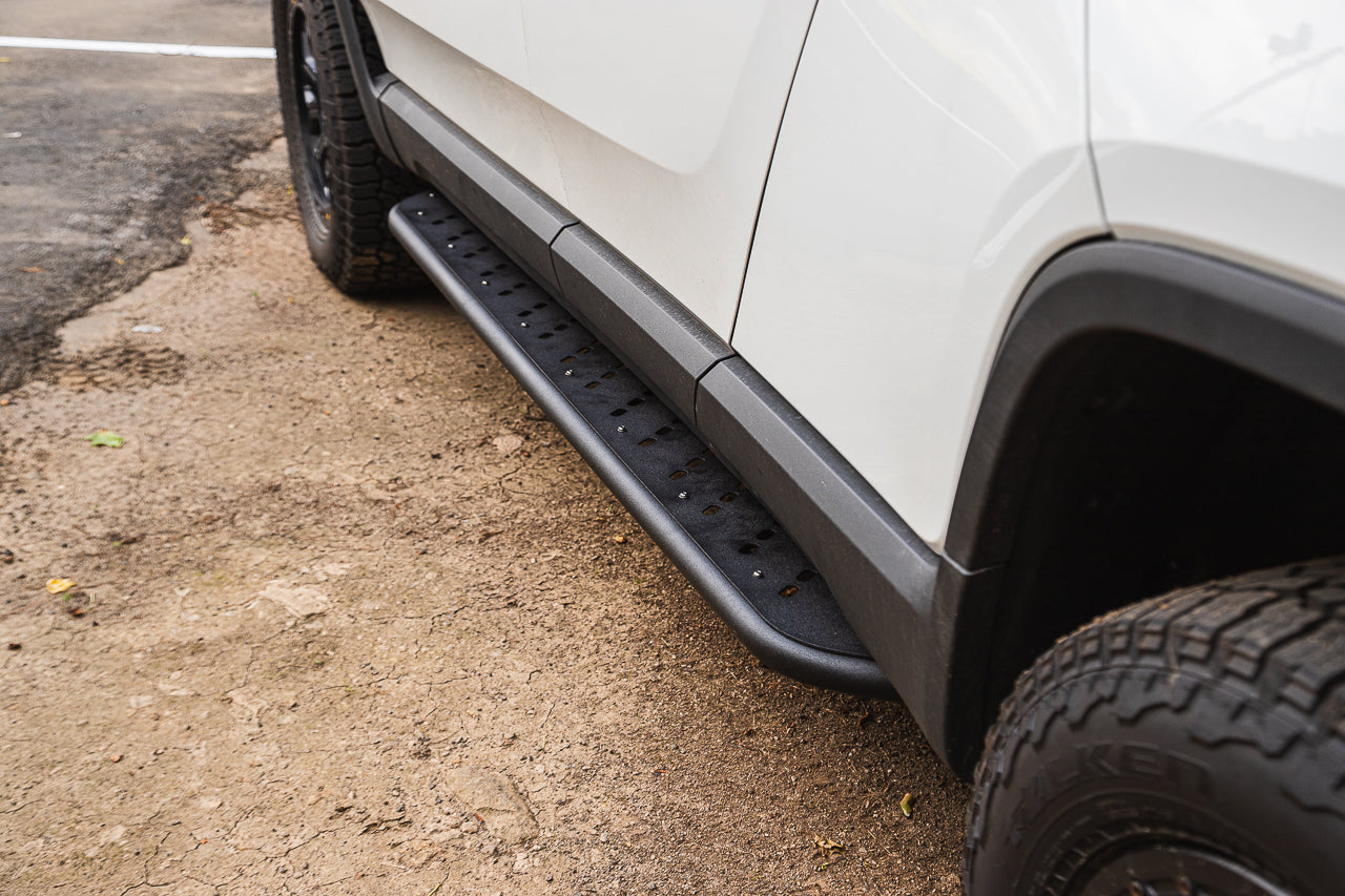 Team 1EV RMaxx Running Boards & Rock Sliders for Rivian R1T / R1S