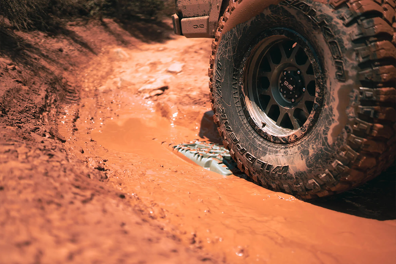 DV8 Recovery Traction Assist Boards for Rivian R1T / R1S Overlanding & Offroading