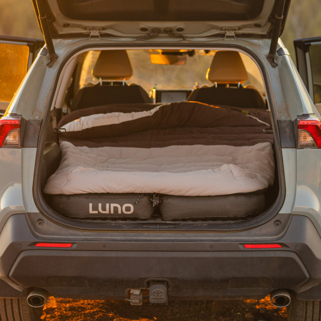 Luno Fitted Sleeping Bag Comforter for Vehicle Camping