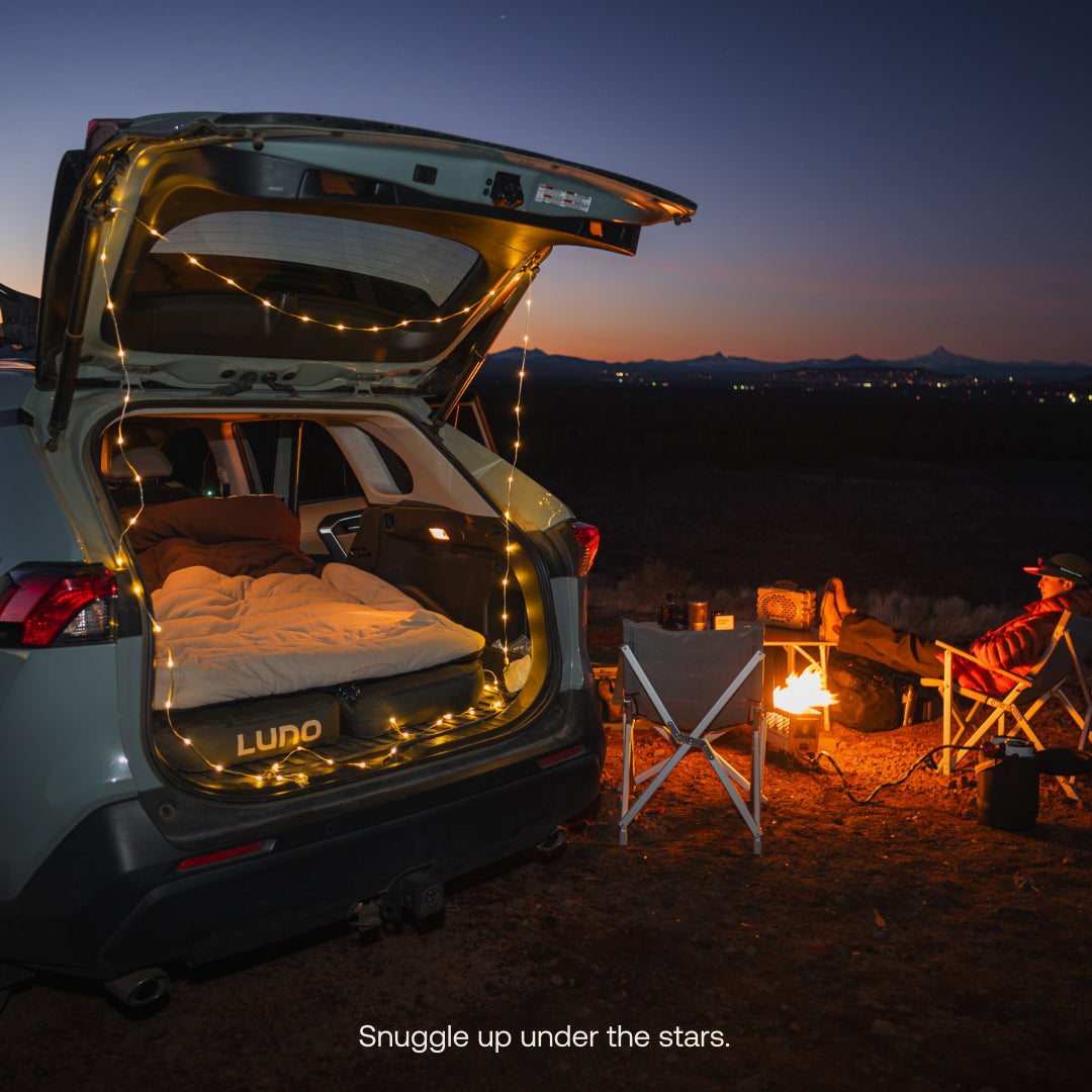 Luno Fitted Sleeping Bag Comforter for Vehicle Camping