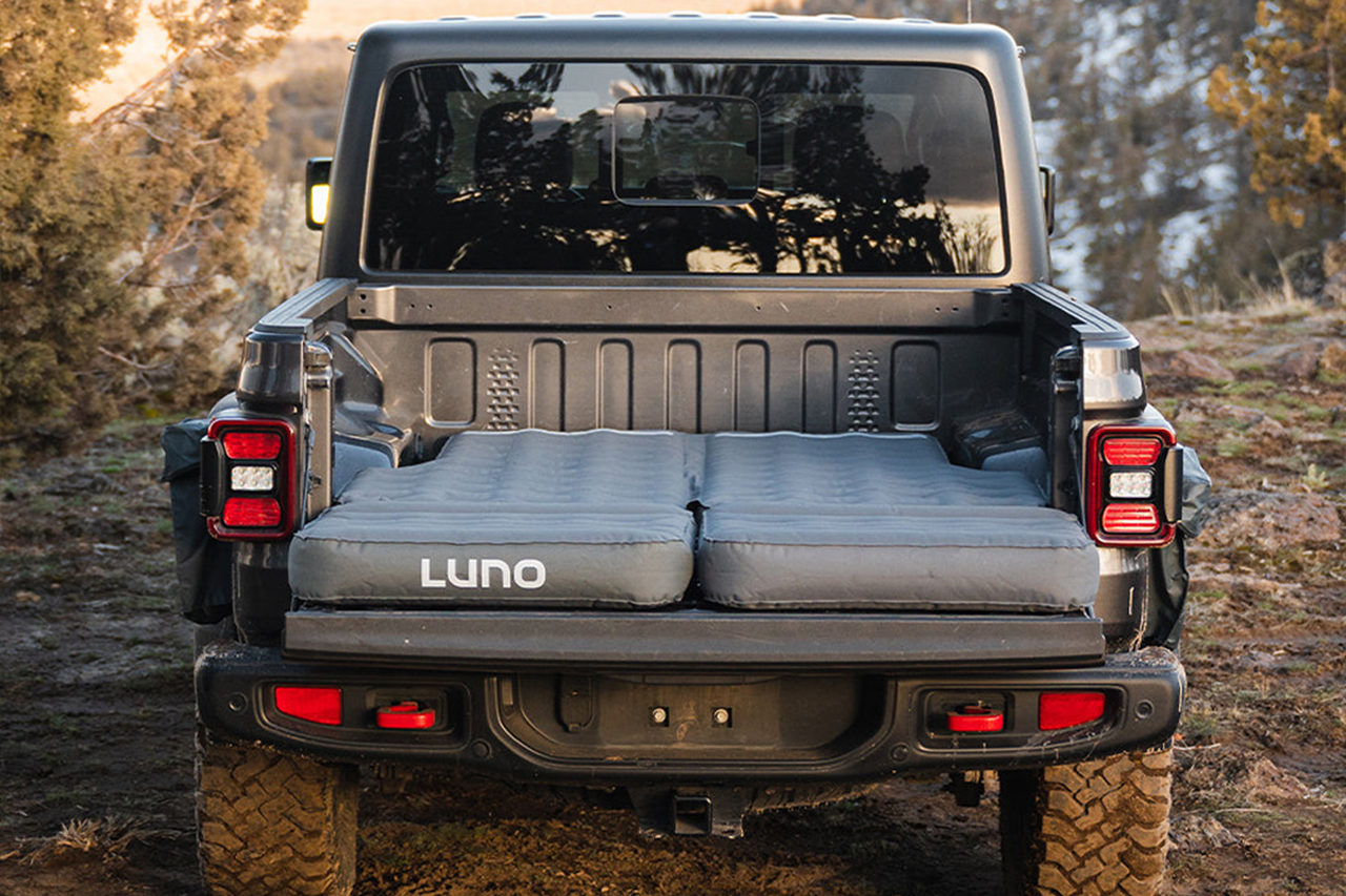 Luno Premium AIR Jeep Gladiator Truck Bed Mattress for Camping or Adventuring