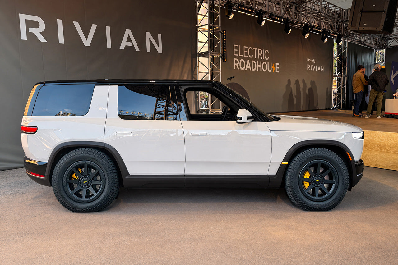 Team 1EV R800 Adventure Flow Forged Wheels for Rivian R2