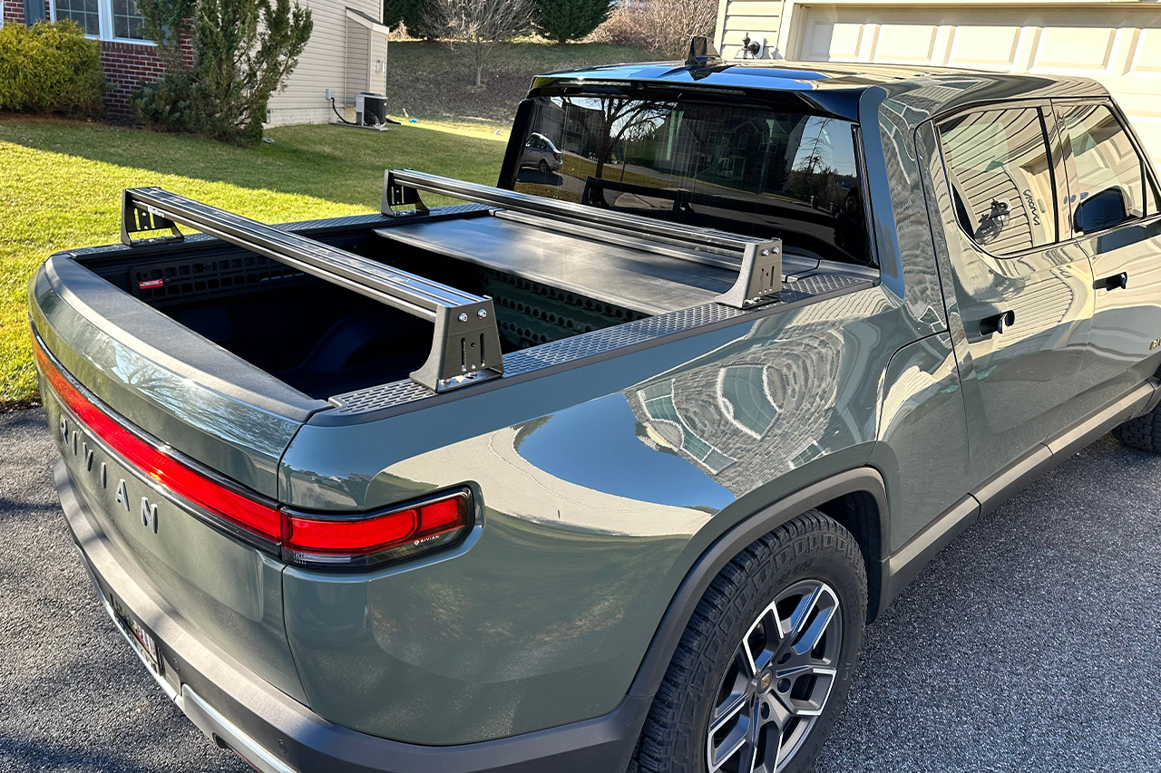 Low Profile Black Aluminum Crossbar Bed Rack for Rivian R1T by BillieBars