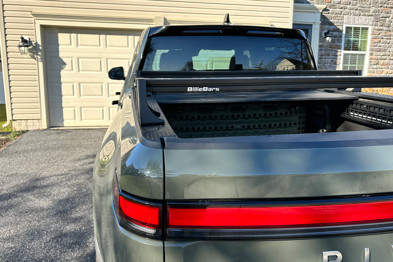 Low Profile Black Aluminum Crossbar Bed Rack for Rivian R1T by BillieBars