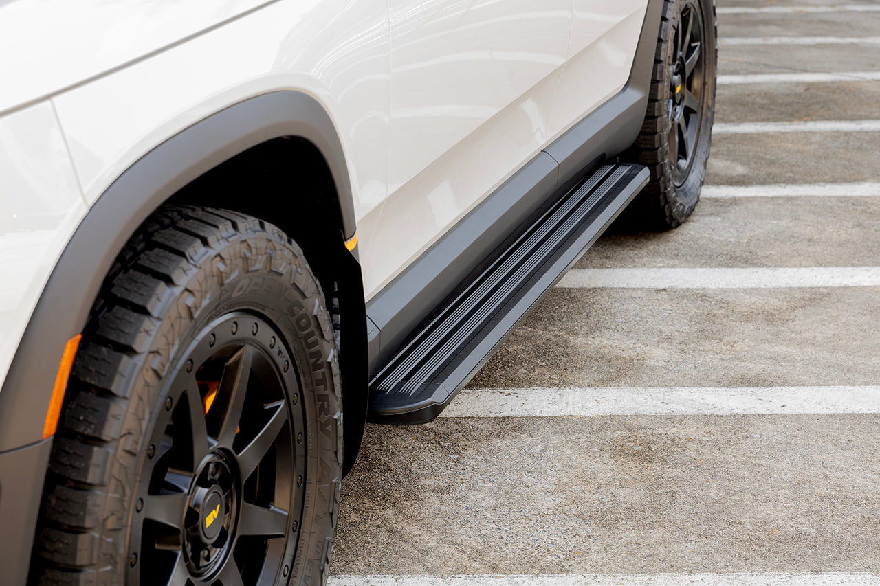 Team 1EV RMaxx Lightweight Aluminum Running Board Side Steps for Rivian R2