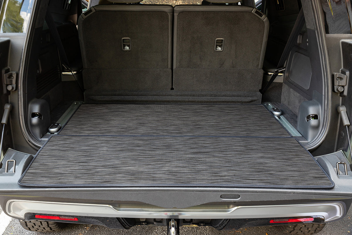 Chilewich Rivian R1S Tailgate Mat