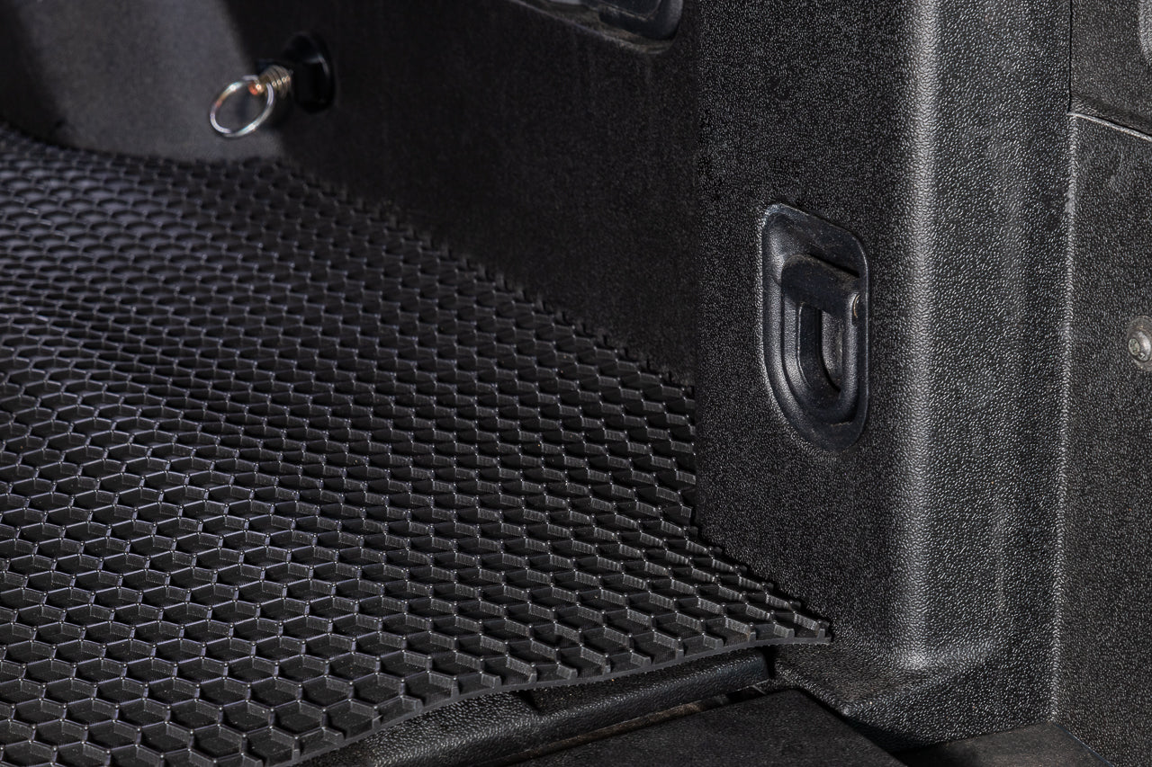 Team 1EV Precision Fitment Bed Mat for Rivian R1T