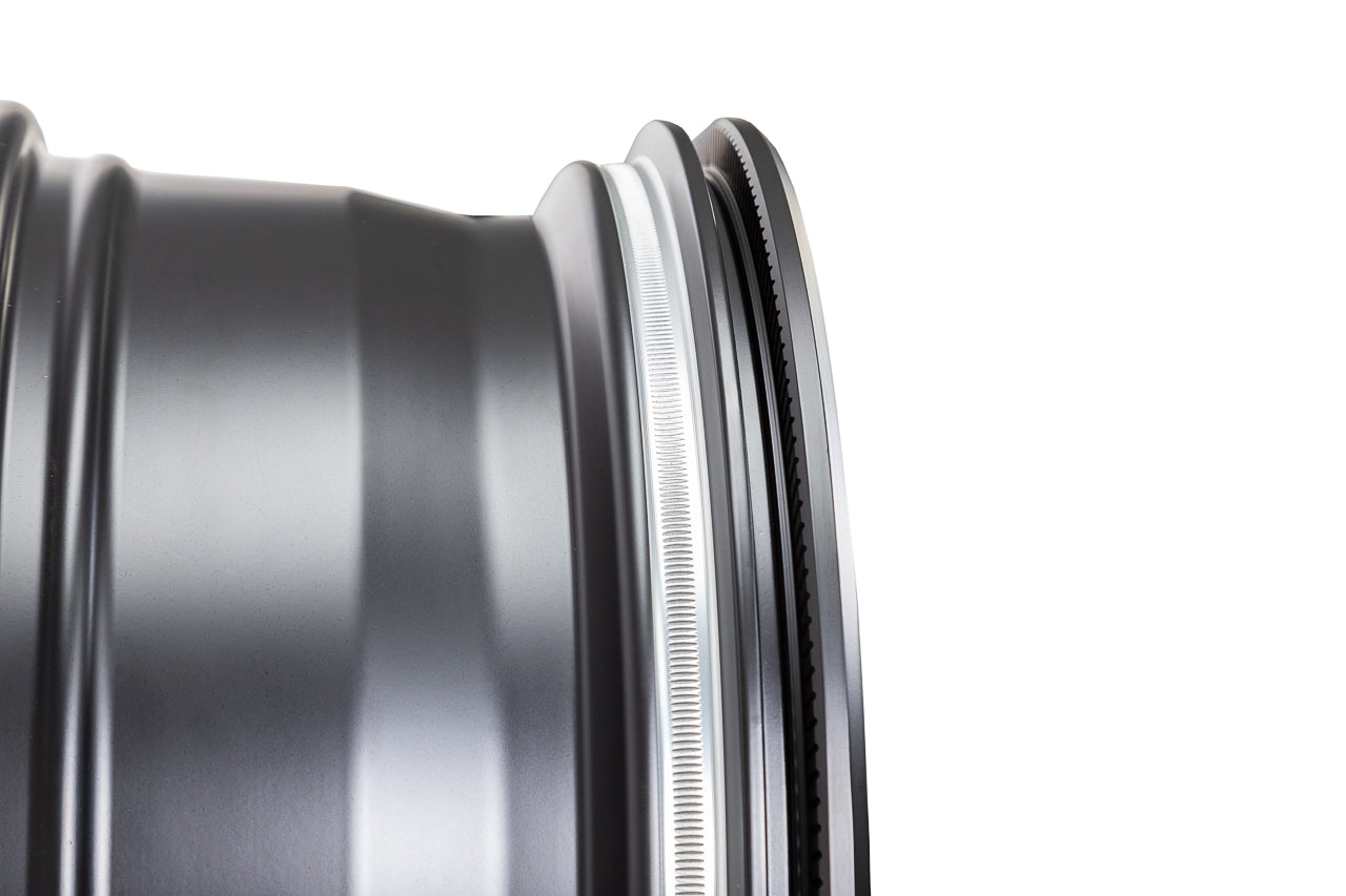 Team 1EV R80B Rmaxx Beadlock Off Road 20" Forged Wheels for Rivian R1T / R1S