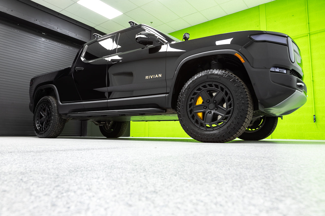 Team 1EV RMaxx Running Boards & Rock Sliders for Rivian R1T / R1S