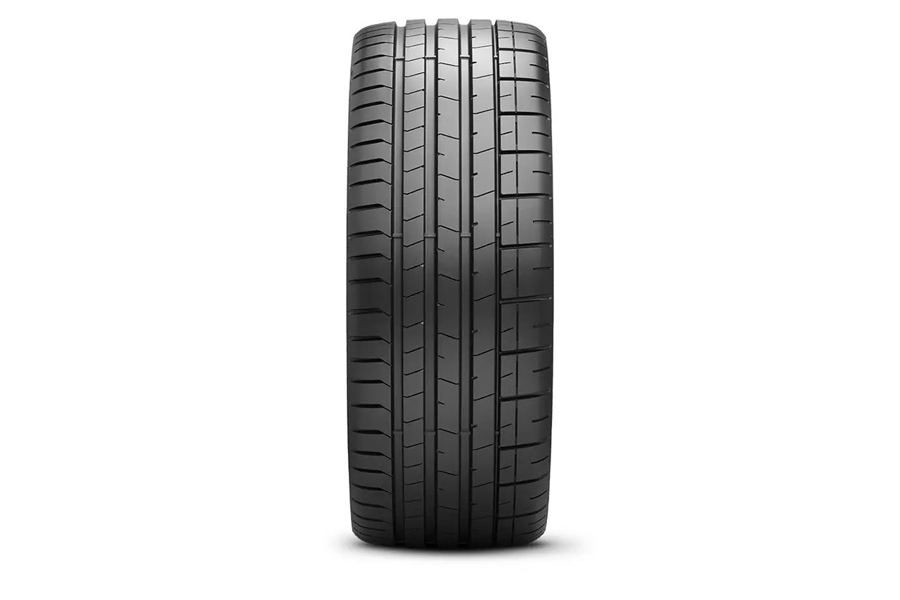 Pirelli P Zero PZ4 265/35/21 101Y XL NF0 Porsche